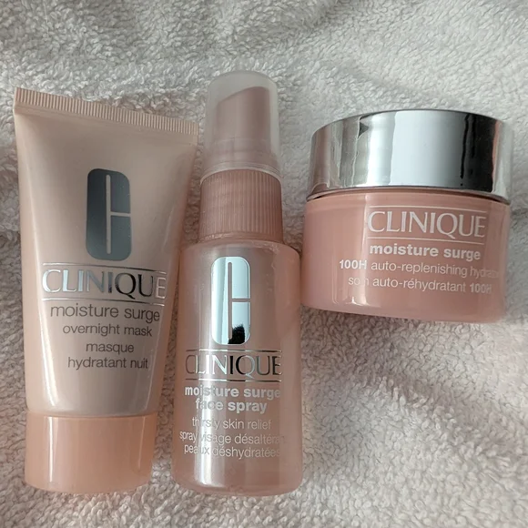 Clinique Moisture Surge Set - Peach Tones - Picture 3 of 3